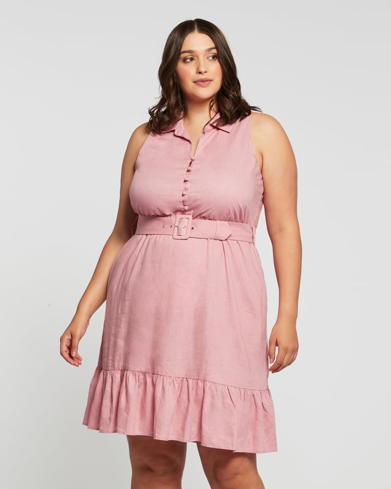 Front of a model wearing a size 2X Maures Halter Dress in Blush by Estelle. | dia_product_style_image_id:264421